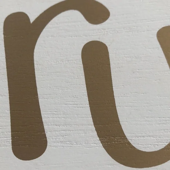 Large 20 Inch‎ Round White Painted Wood & Gold Letter Plaque/Sign - EUC - Picture 3 of 4